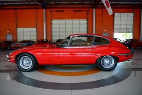 Jaguar E-Type photo