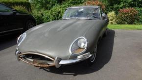 Jaguar E-Type photo