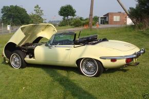 Jaguar E-Type photo