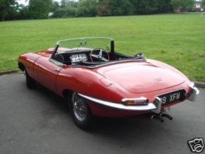 Jaguar E-Type photo