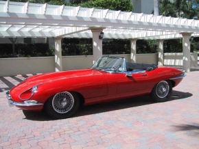 Jaguar E-Type photo