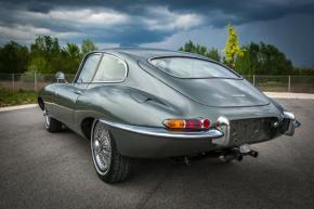 Jaguar E-Type photo