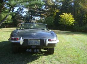 Jaguar E-Type photo