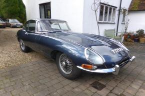 Jaguar E-Type photo