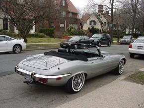 Jaguar E-Type photo