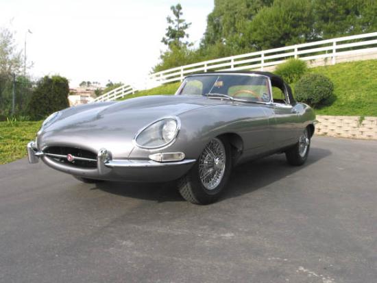 Jaguar E-Type photo