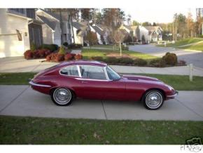 Jaguar E-Type photo