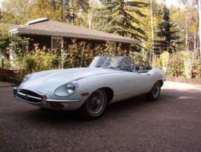 Jaguar E-Type photo