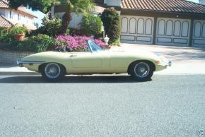 Jaguar E-Type photo