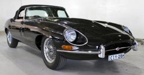 Jaguar E-Type photo