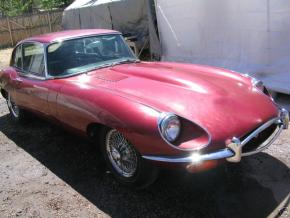 Jaguar E-Type photo