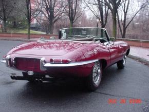 Jaguar E-Type photo