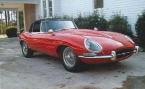 Jaguar E-Type photo