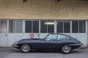 Jaguar E-Type photo