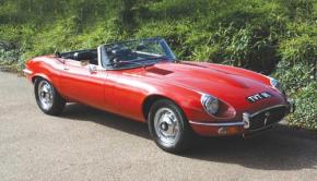 Jaguar E-Type photo