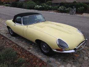 Jaguar E-Type photo