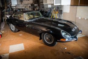 Jaguar E-Type photo