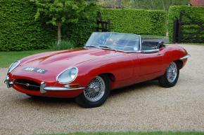 Jaguar E-Type photo