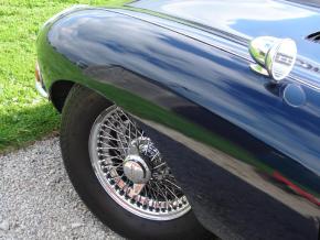 Jaguar E-Type photo