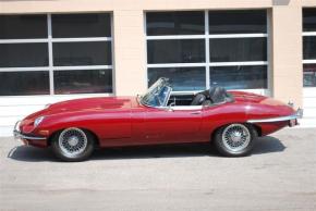 Jaguar E-Type photo