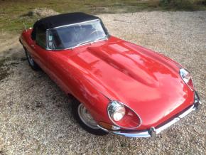 Jaguar E-Type photo