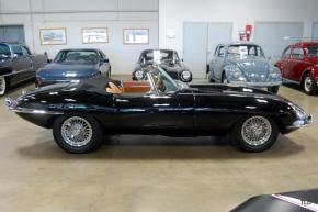 Jaguar E-Type photo