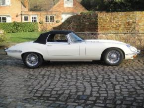 Jaguar E-Type photo