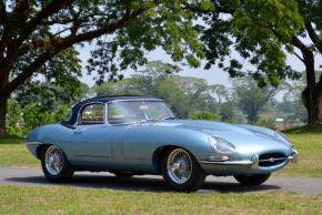 Jaguar E-Type photo