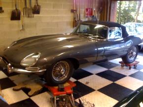 Jaguar E-Type photo