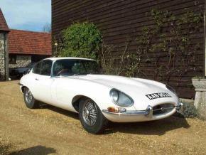 Jaguar E-Type photo