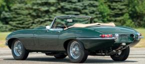 Jaguar E-Type photo