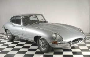 Jaguar E-Type photo