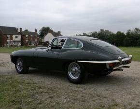 Jaguar E-Type photo