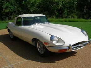 Jaguar E-Type photo