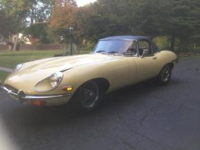 Jaguar E-Type photo