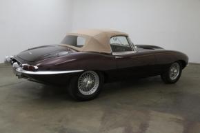 Jaguar E-Type photo