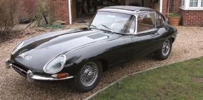 Jaguar E-Type photo