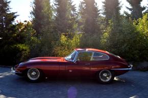 Jaguar E-Type photo