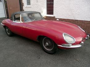 Jaguar E-Type photo