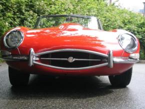 Jaguar E-Type photo