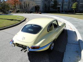 Jaguar E-Type photo