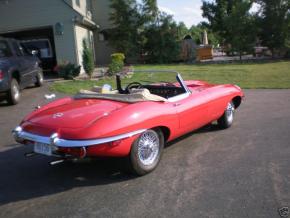 Jaguar E-Type photo