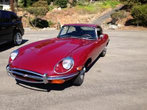 Jaguar E-Type photo