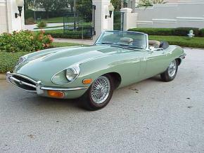 Jaguar E-Type photo