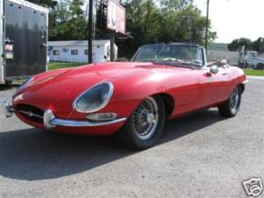 Jaguar E-Type photo