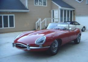 Jaguar E-Type photo