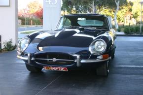 Jaguar E-Type photo