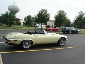 Jaguar E-Type photo