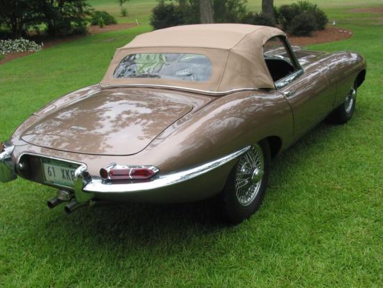 Jaguar E-Type photo