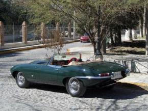 Jaguar E-Type photo